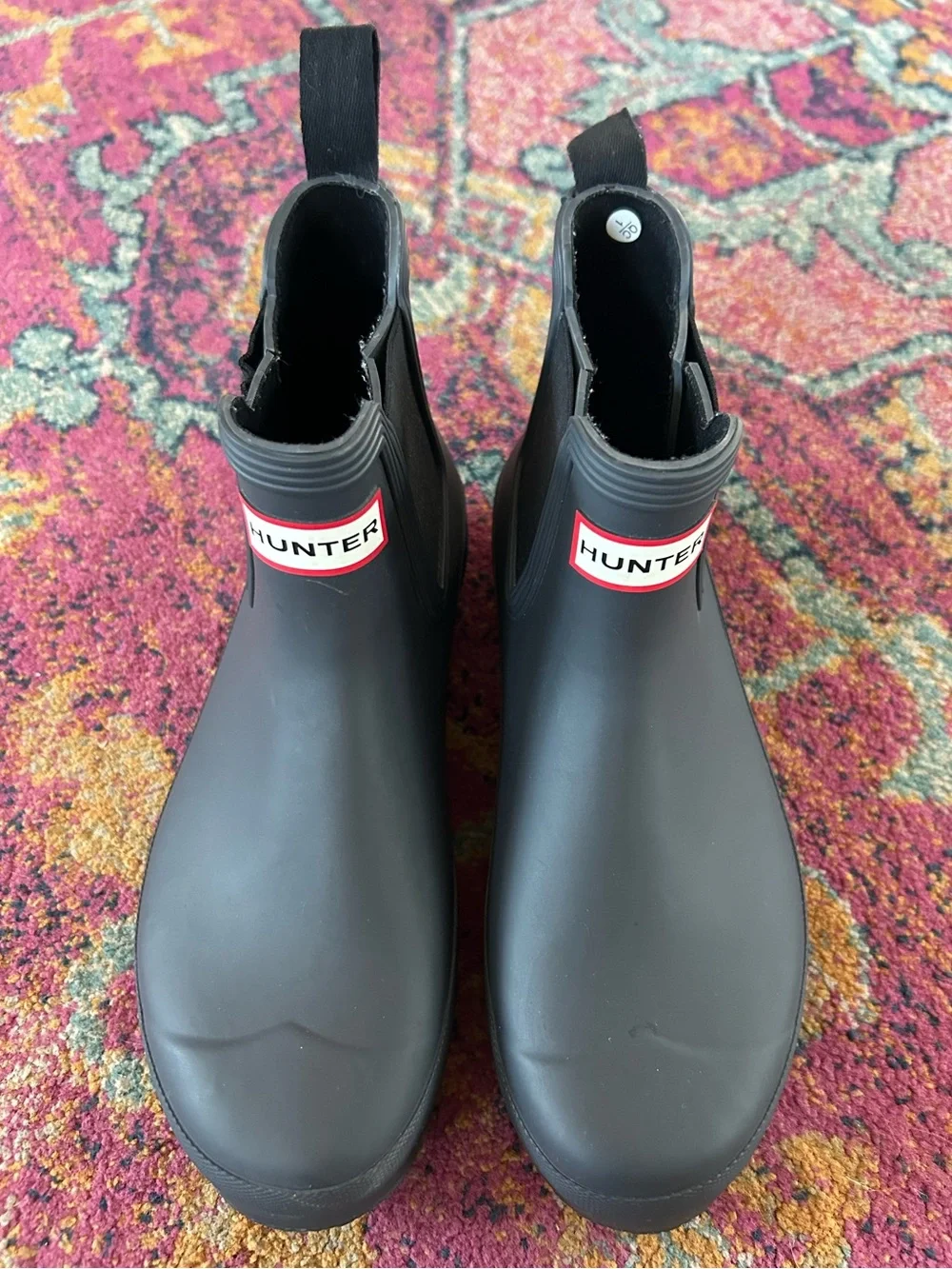NWOT Hunter | Women’s Black Chelsea Ankle Length Rain Boot Pull Tab Size 9